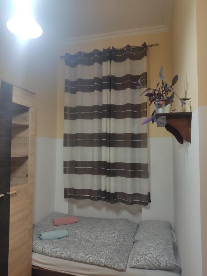 Christina Apartment Будапеща Екстериор снимка